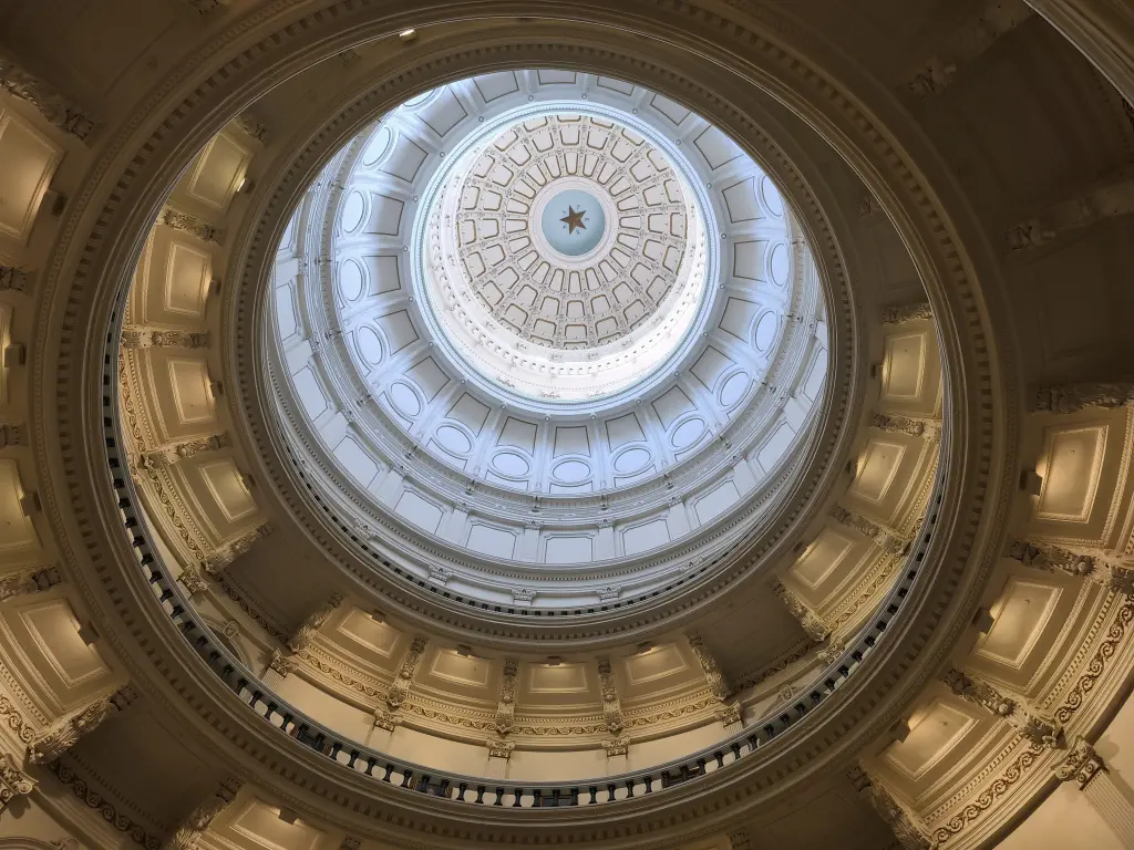 AustinInsideCapitol02.webp